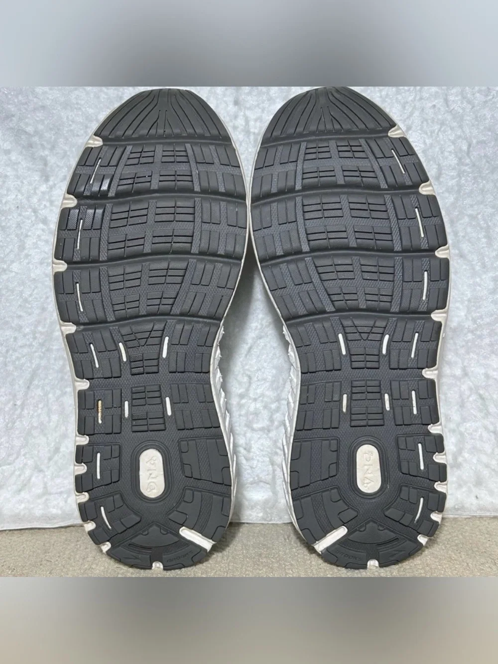 Brooks Black Running Shoes with Teal Accents - Picture 8 of 9